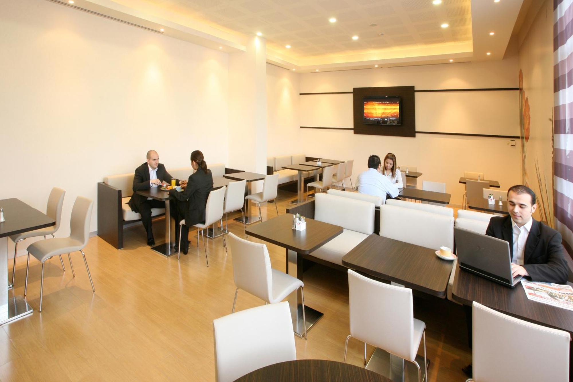 Ibis Monterrey Valle San Pedro Garza Garcia Exteriér fotografie